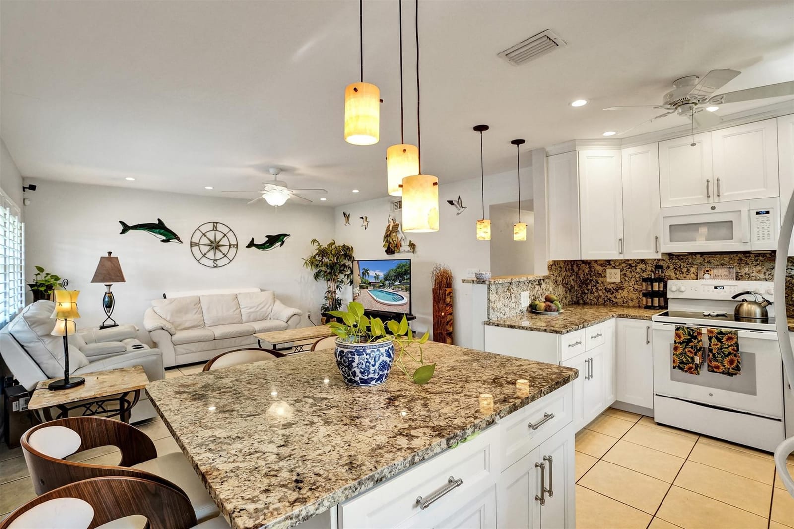 2000 NE 33rd Street 5, Pompano Beach, FL 33064