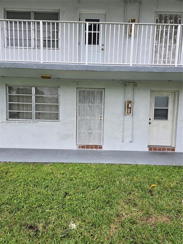 20310 NE 2nd Avenue 15, Ro Mont South Condo K, Miami Gardens, FL