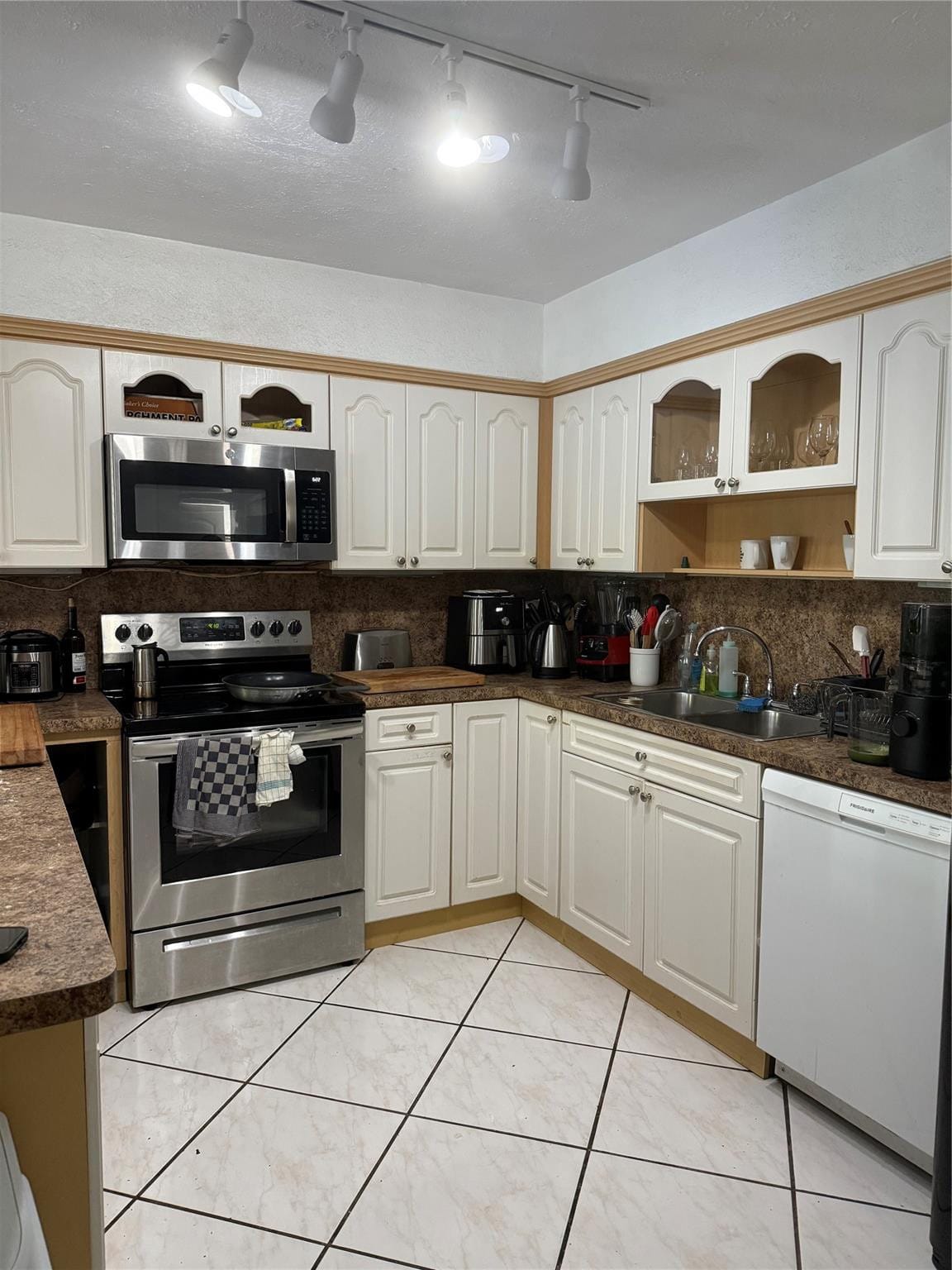 1370 SW 32nd Street — photo 7