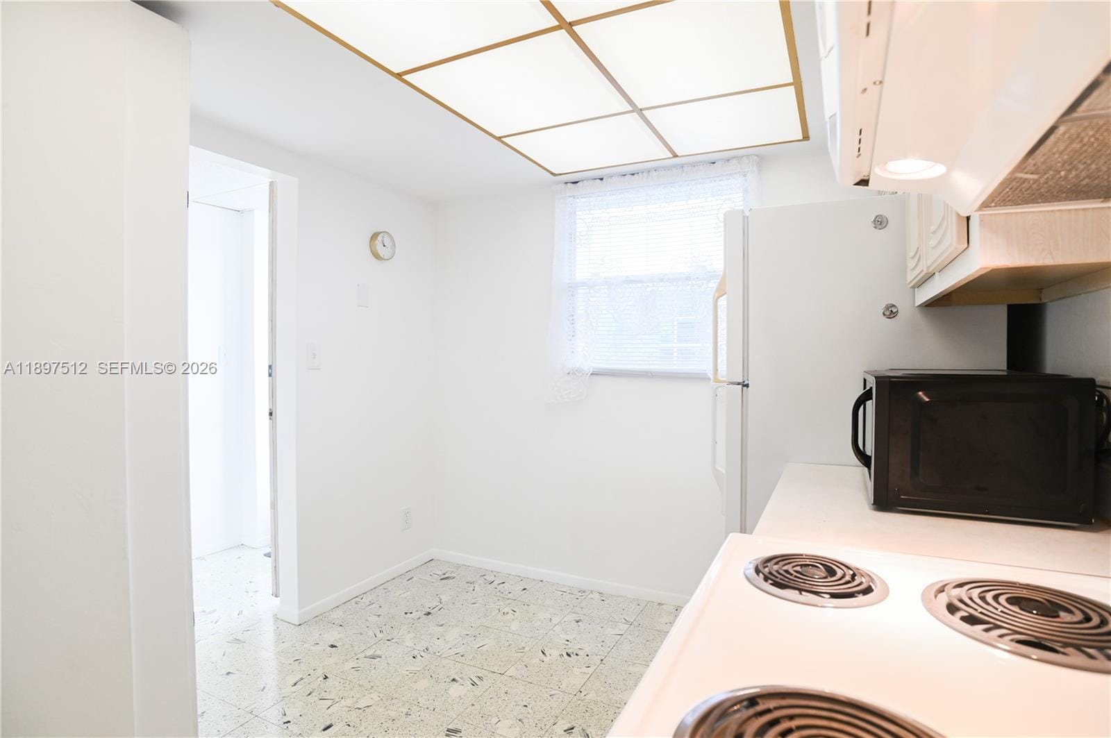 110 Royal Park Drive 2H — photo 8