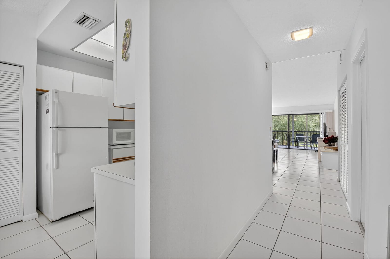 5055 Oak Hill Lane 222, Delray Beach, FL 33484 photo 4