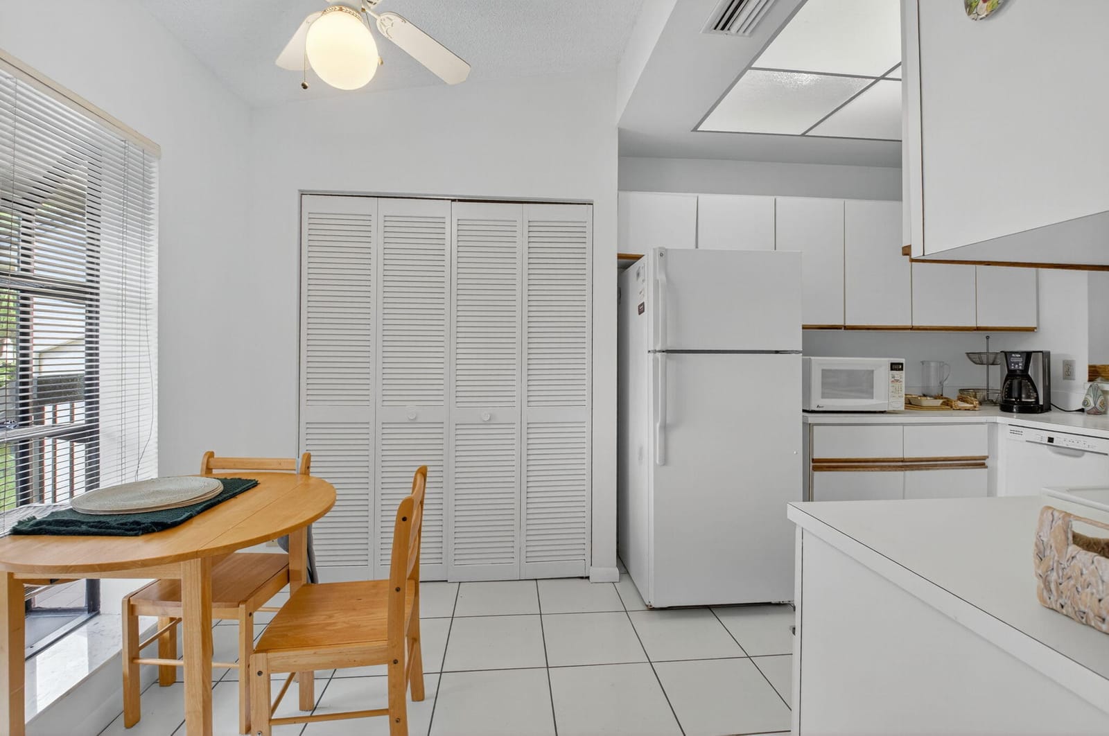 5055 Oak Hill Lane 222, Delray Beach, FL 33484 photo 9