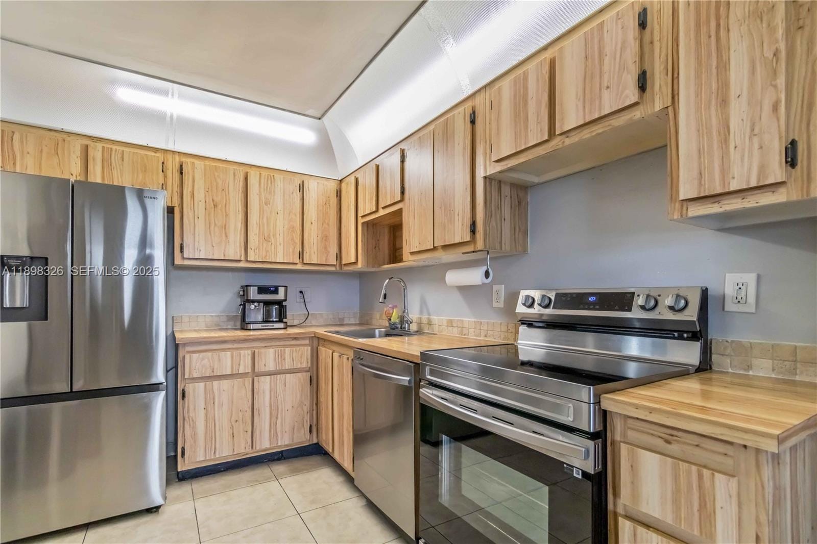 230 NW 106th Terrace, Pembroke Pines, FL 33026 photo 14