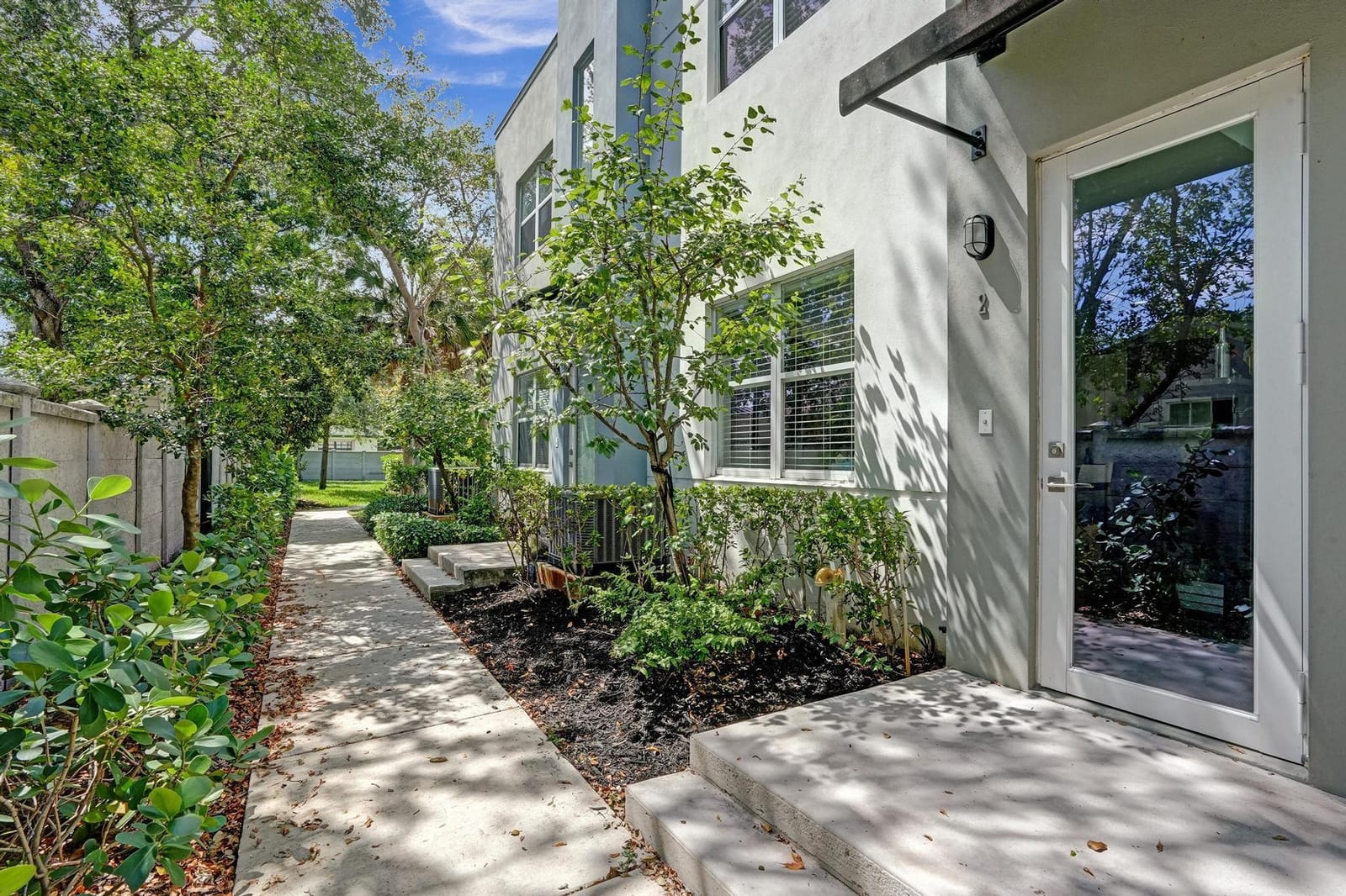 480 NE 35th Court 2 — photo 2