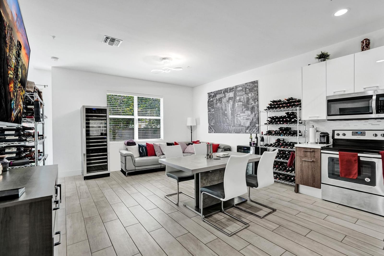 480 NE 35th Court 2 — photo 5