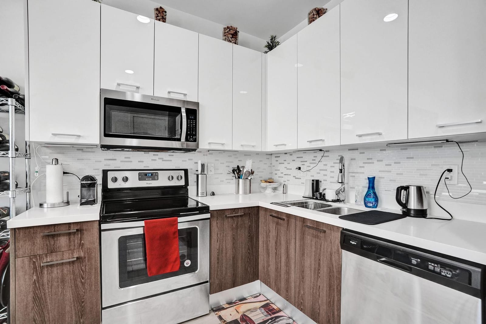480 NE 35th Court 2 — photo 8