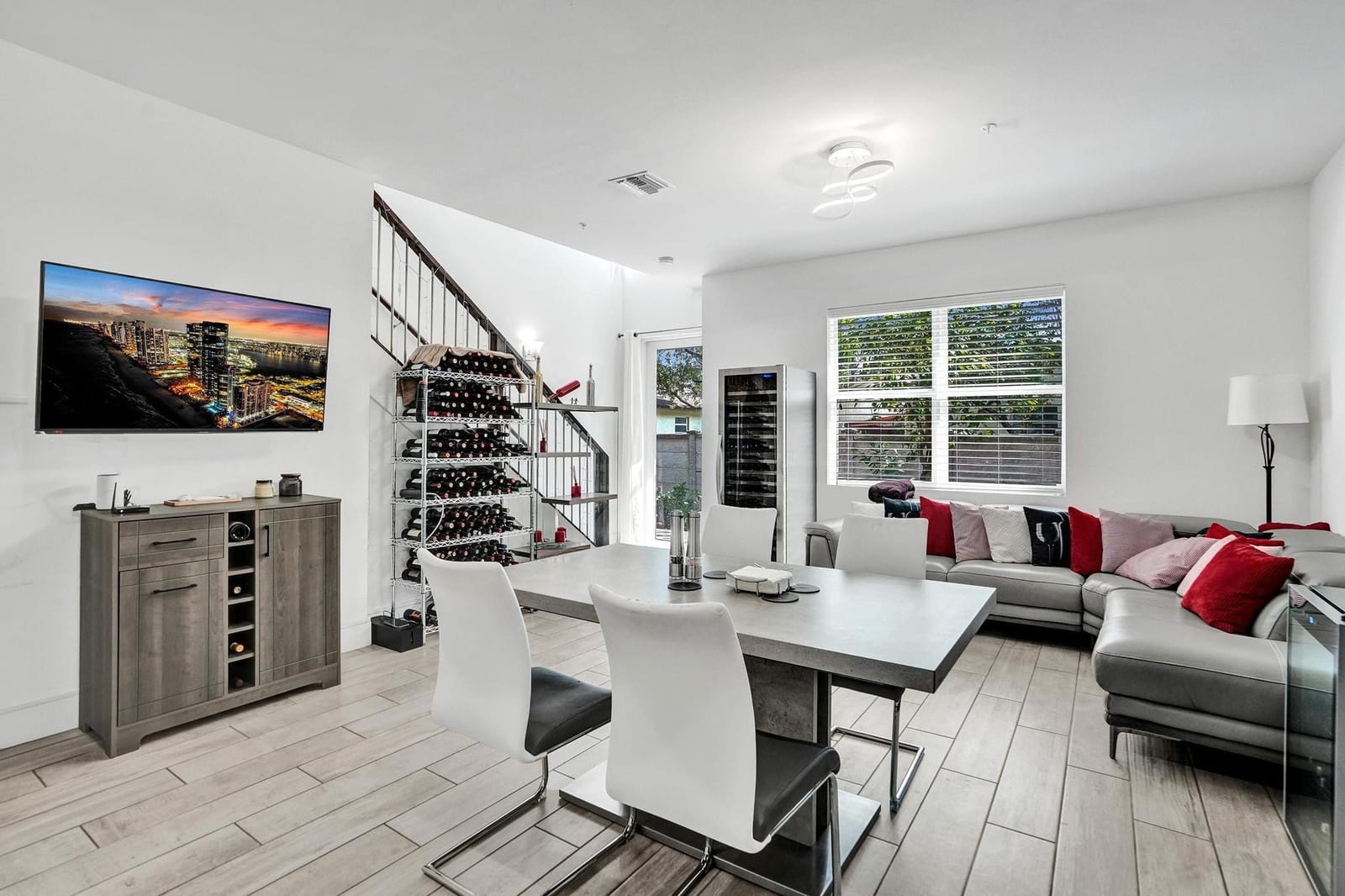 480 NE 35th Court 2 — photo 9