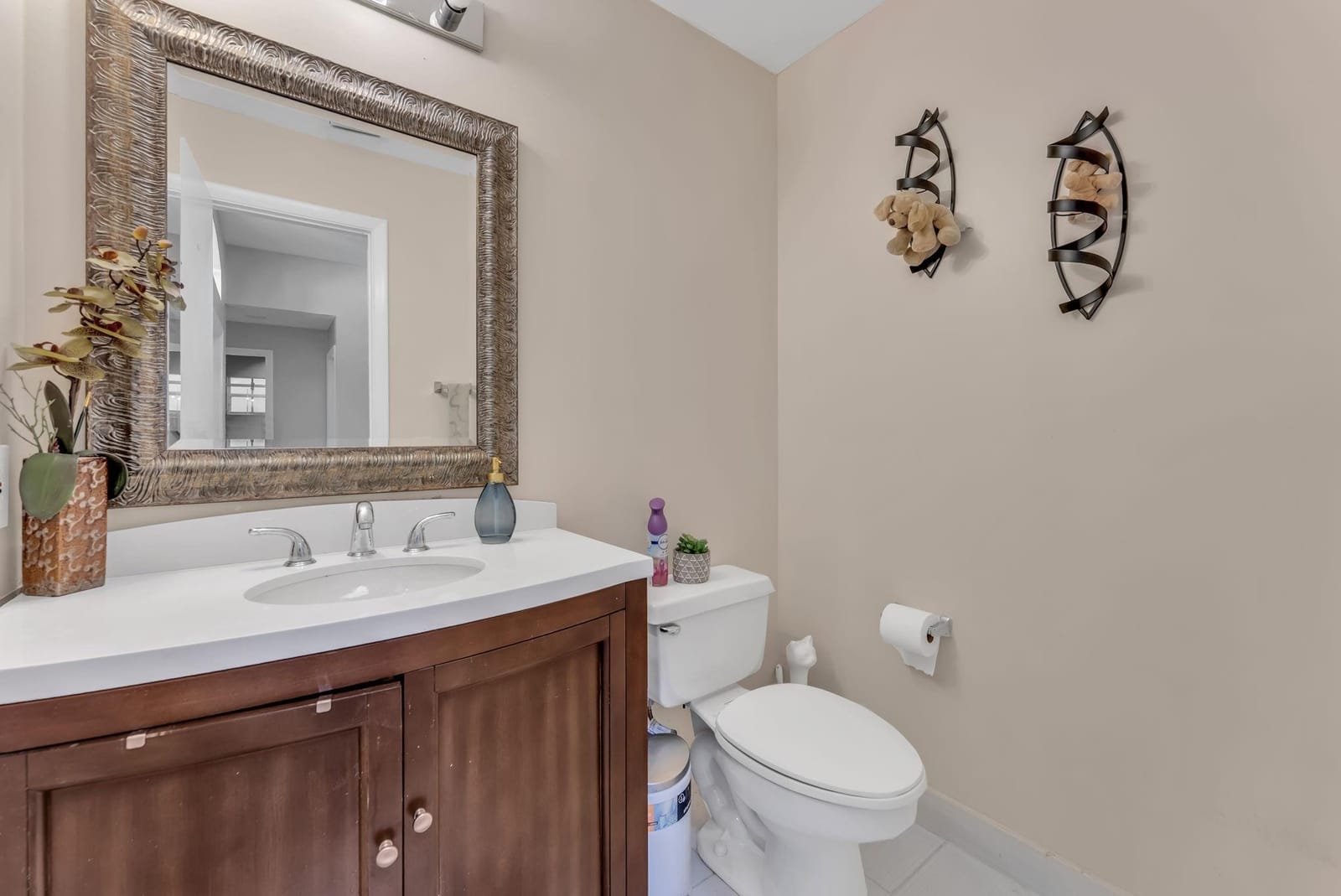 1350 Meadows Boulevard — photo 12