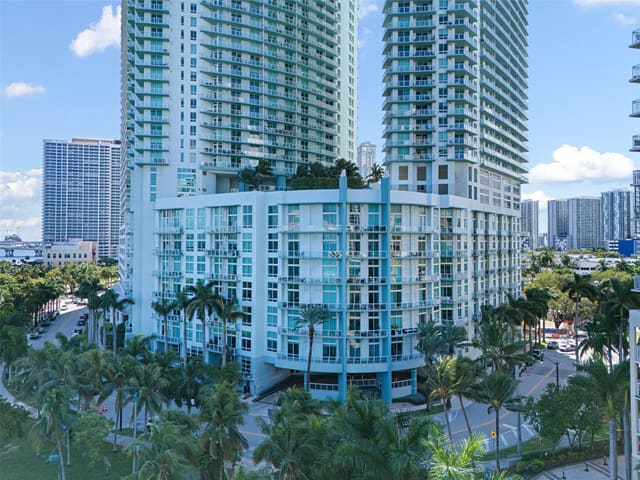 1900 N Bayshore Drive 706, Miami, FL 33132