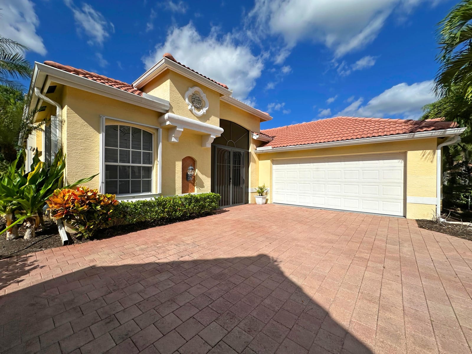 723 SW Great Exuma Cove — photo 2