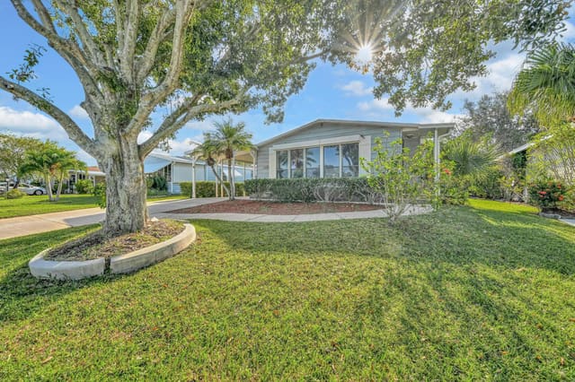 2967 Fiddlewood Circle, Port St. Lucie, FL 34952