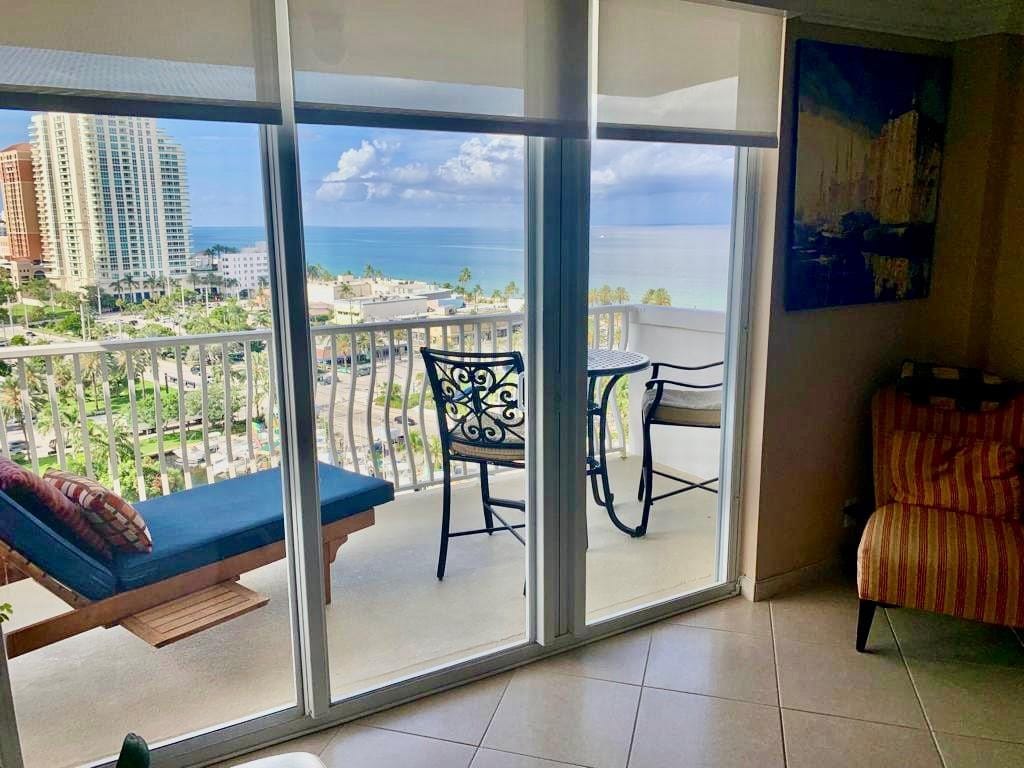 1 Las Olas Circle 1415 — photo 4