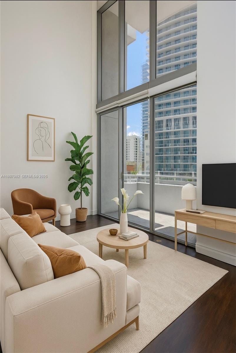 1050 Brickell Avenue 414, Miami, FL 33131
