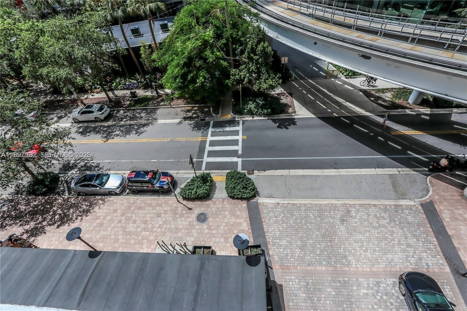 1050 Brickell Avenue 414, Miami, FL 33131 photo 30