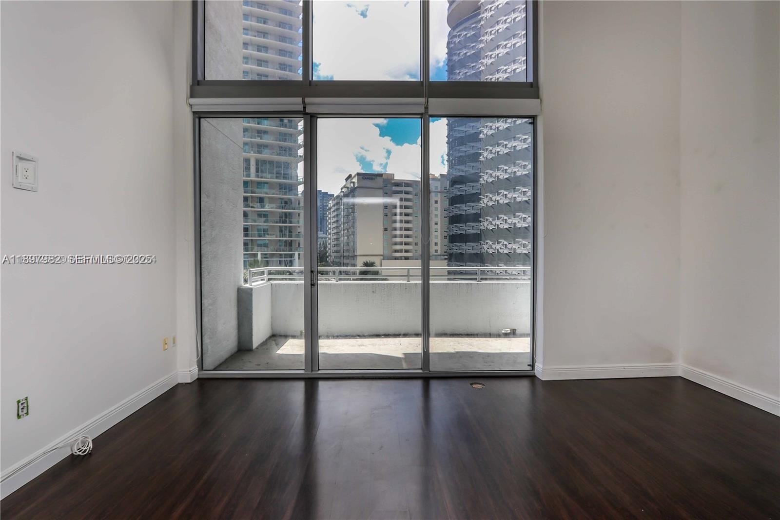 1050 Brickell Avenue 414, Miami, FL 33131 photo 4