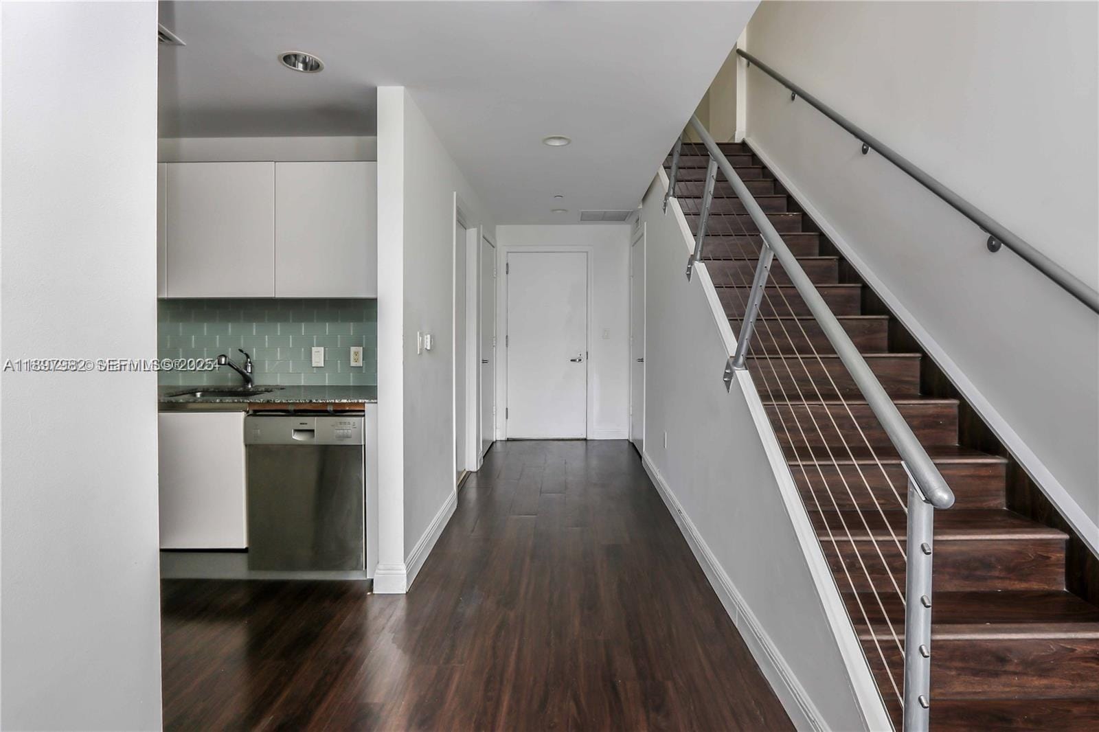 1050 Brickell Avenue 414, Miami, FL 33131 photo 6