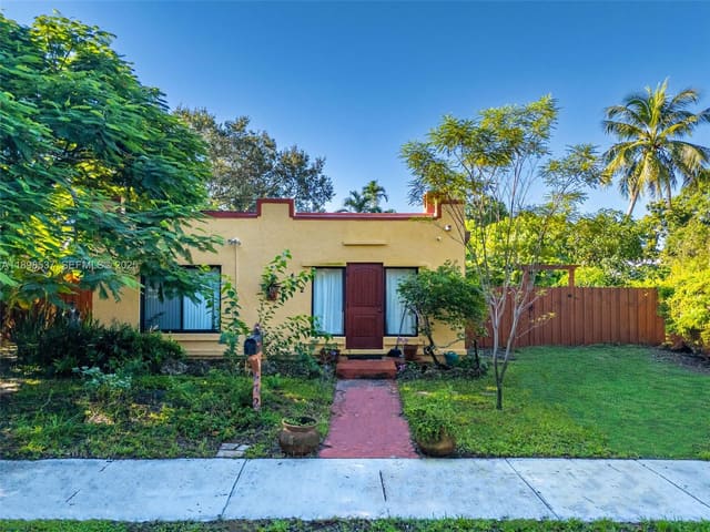 472 NE 130th Street, sold in Griffing Bisc Park Est, North Miami, FL