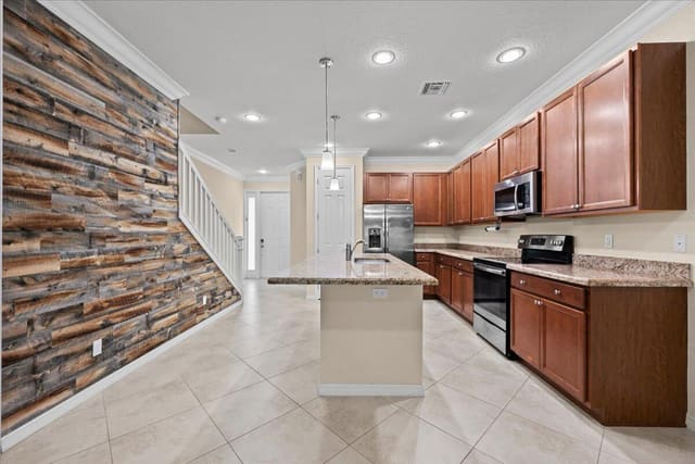 535 SW Glen Crest Way, sold in River Glen, Stuart, FL