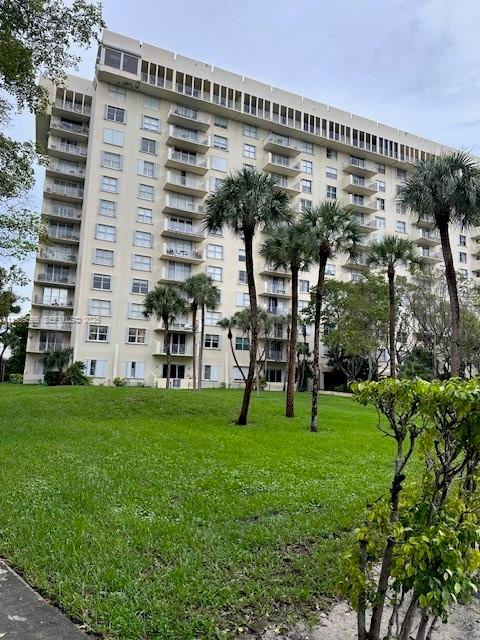 11111 Biscayne Boulevard 8E, Miami, FL 33181, Miami
