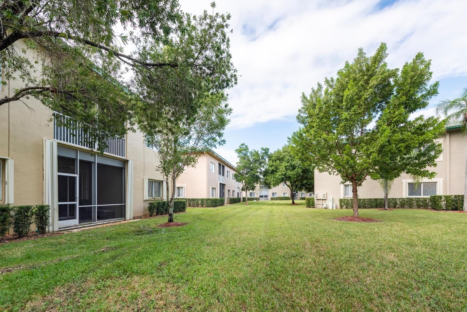 7867 Exeter Boulevard 101 — photo 12