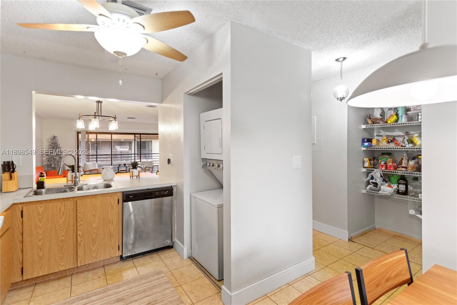 176 W Laurel Drive 1106, Margate, FL 33063 photo 14