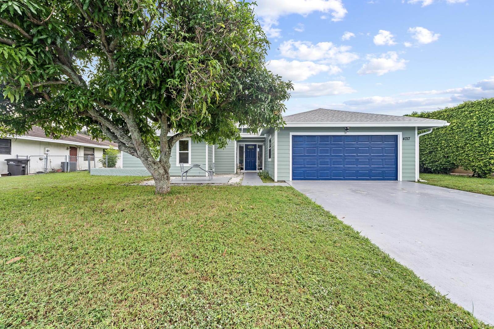 4017 Heath Circle S, West Palm Beach, FL 33407