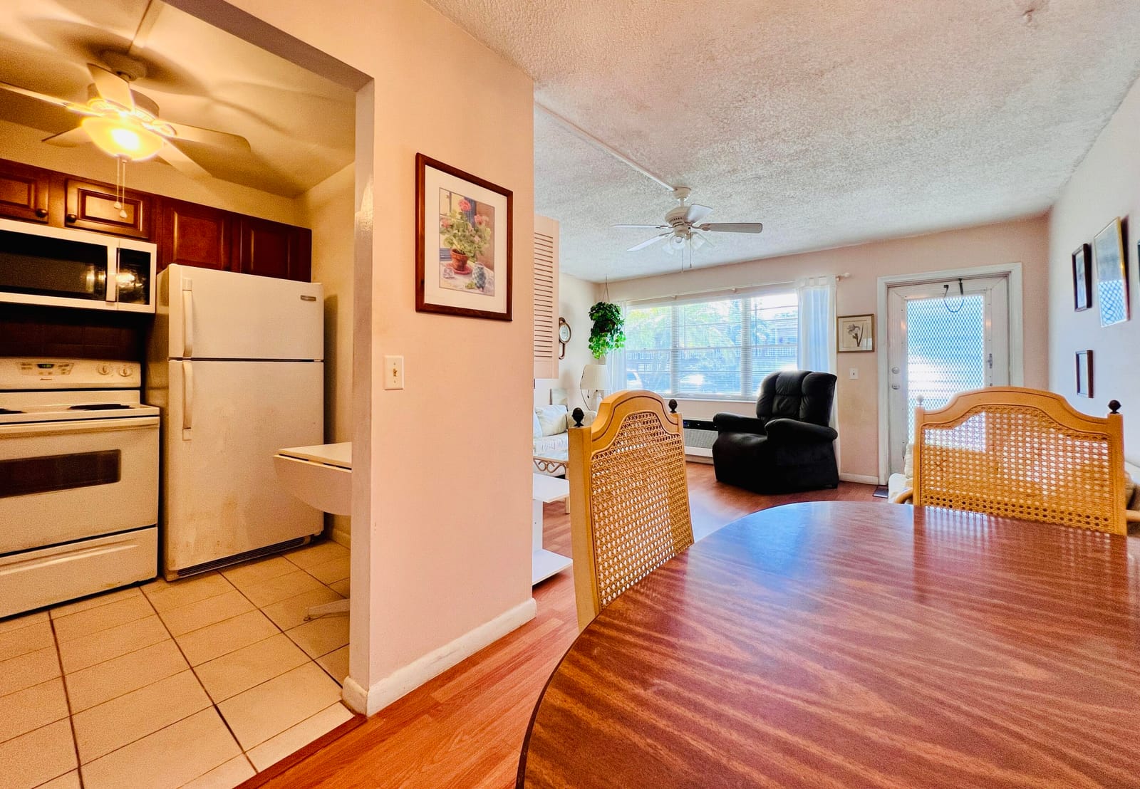 146 Sussex H — photo 3