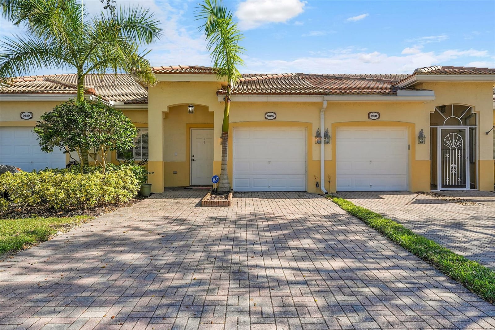 9815 Galleon Drive — photo 2