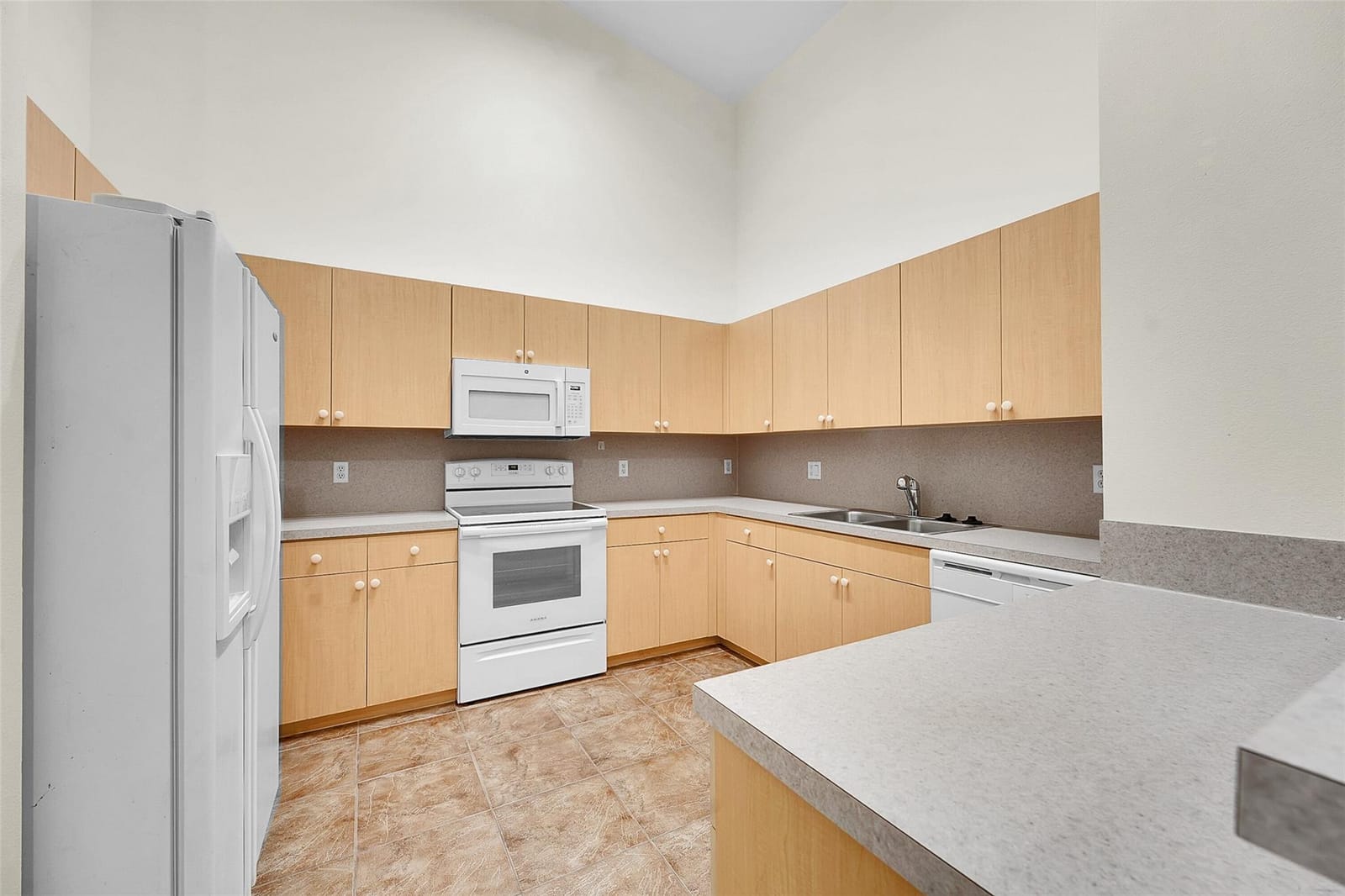 9815 Galleon Drive — photo 4