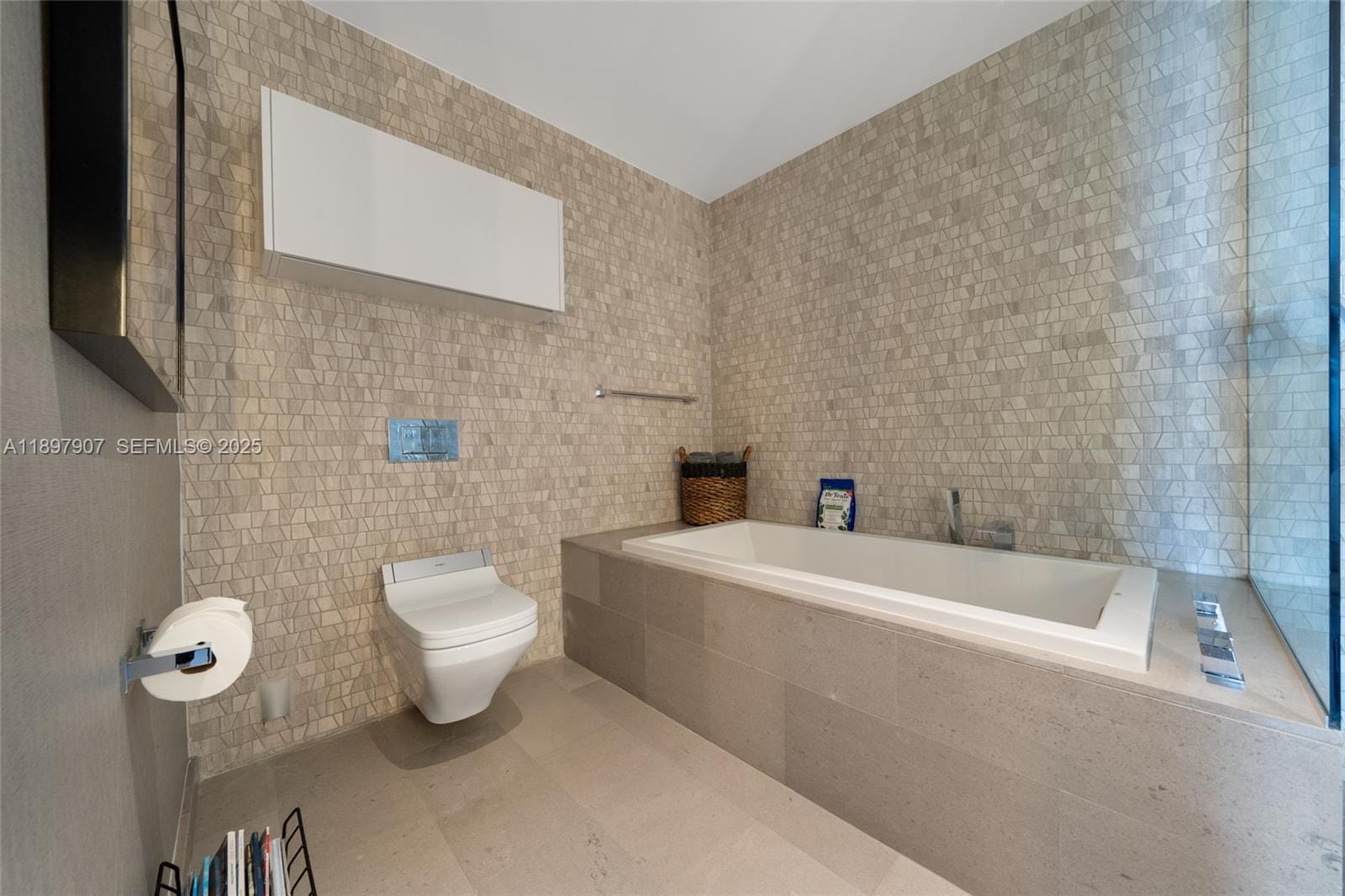 88 SW 7th Street 3910, Miami, FL 33130 photo 21