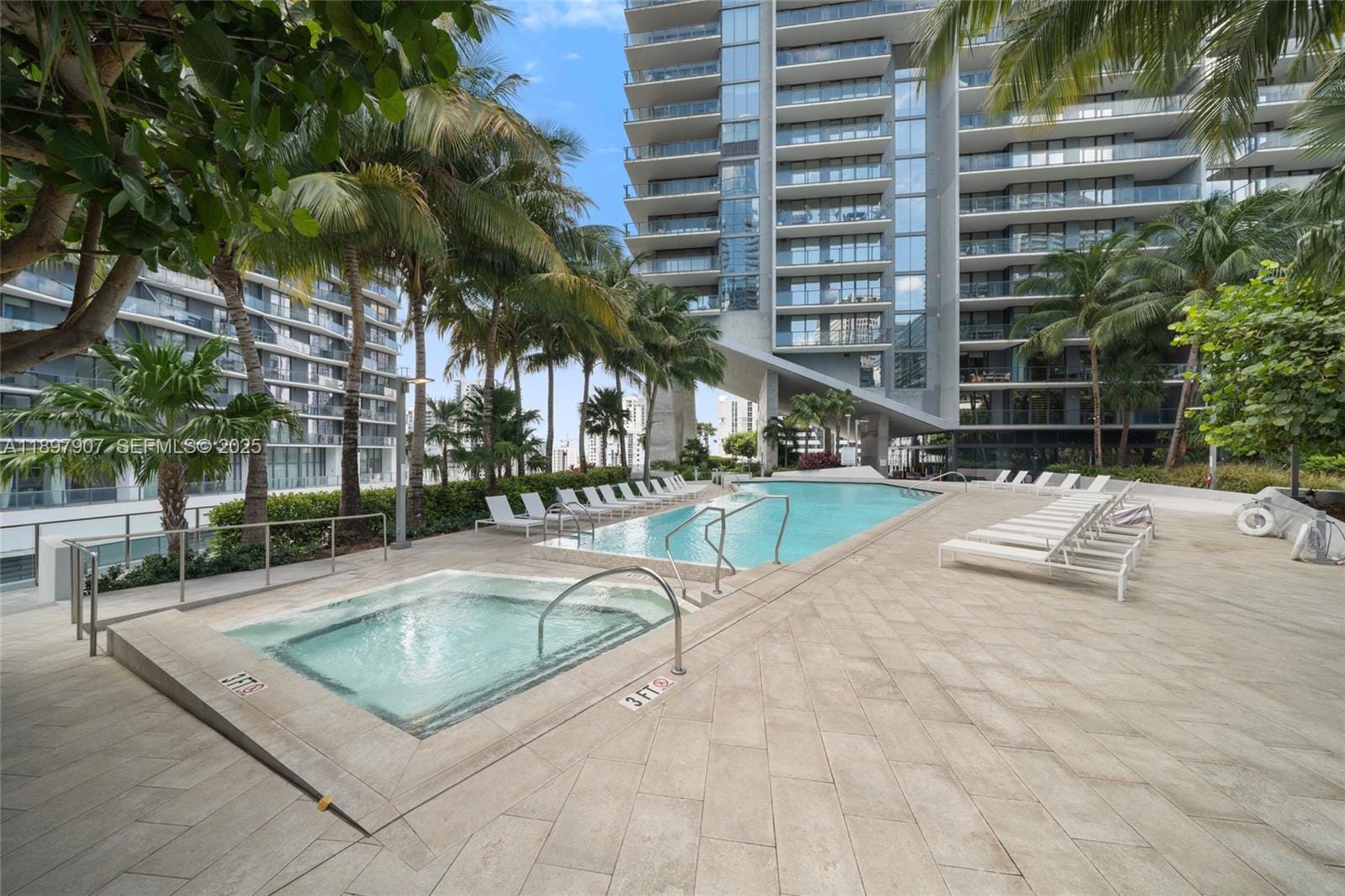 88 SW 7th Street 3910, Miami, FL 33130 photo 30