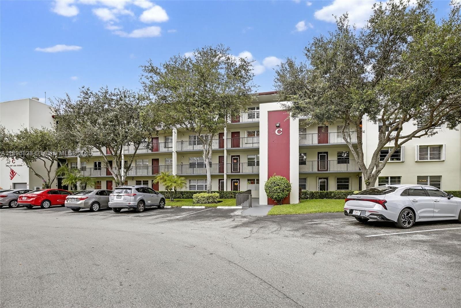 750 SW 133rd Terrace 114C, Pembroke Pines, FL 33027