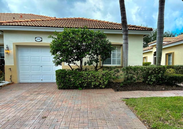 2297 Windjammer Way, sold in Baywinds, West Palm Beach, FL