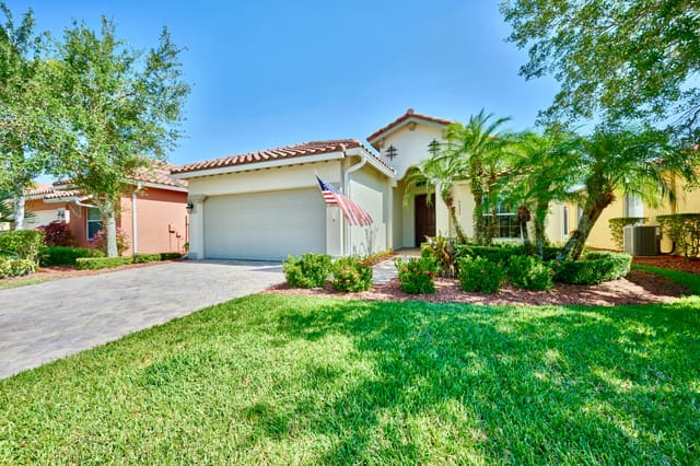 6227 Thames Place, Vero Beach, FL 32966