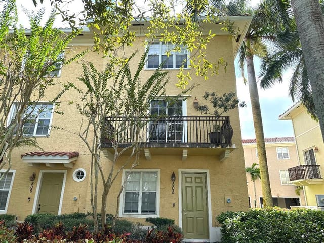 808 University Boulevard, sold in Osceola Woods, Jupiter, FL