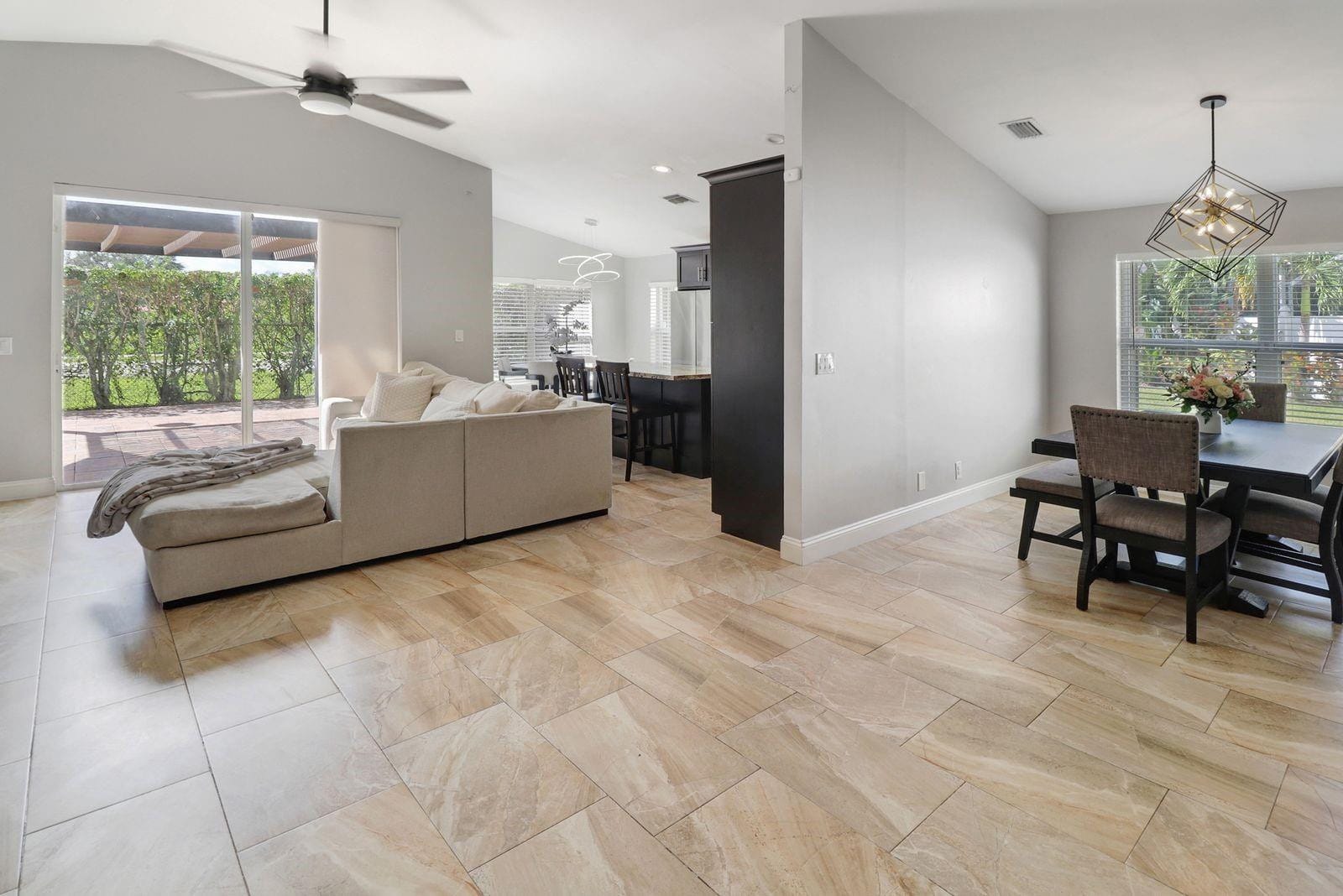 8260 Palm Gate Drive — photo 6