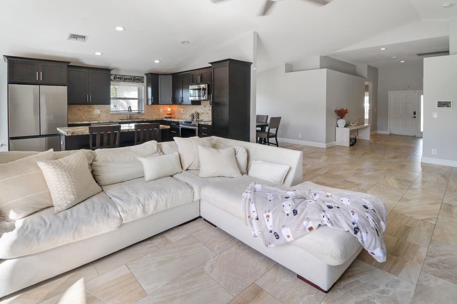 8260 Palm Gate Drive — photo 8