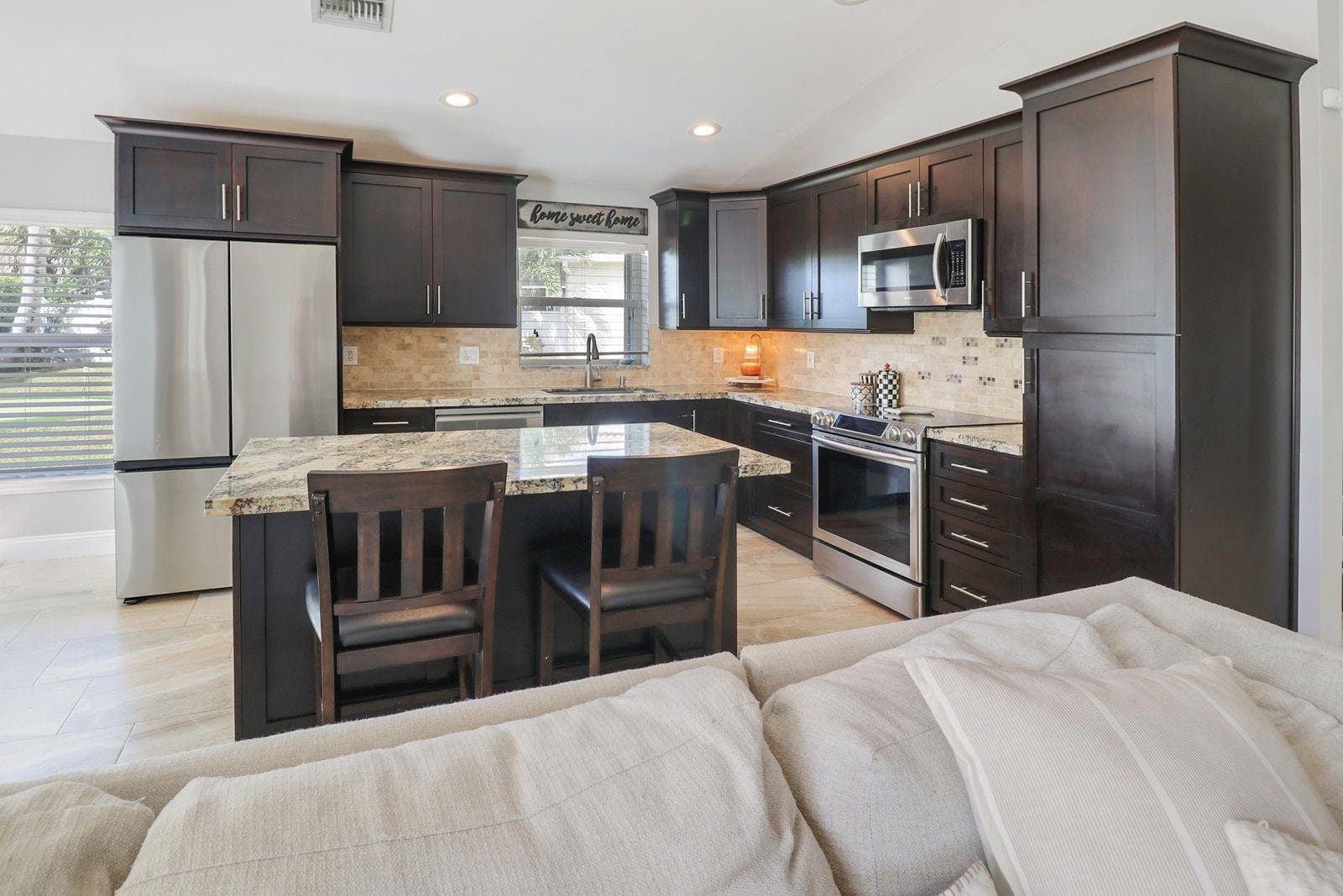 8260 Palm Gate Drive — photo 10