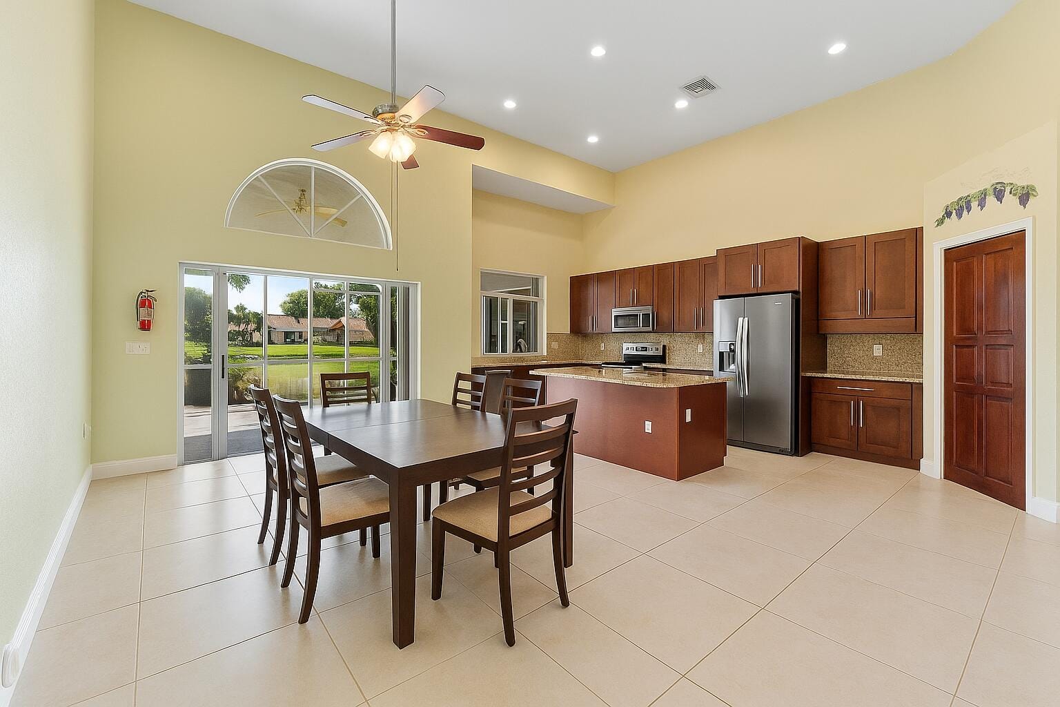 7793 Highlands Cir — photo 2