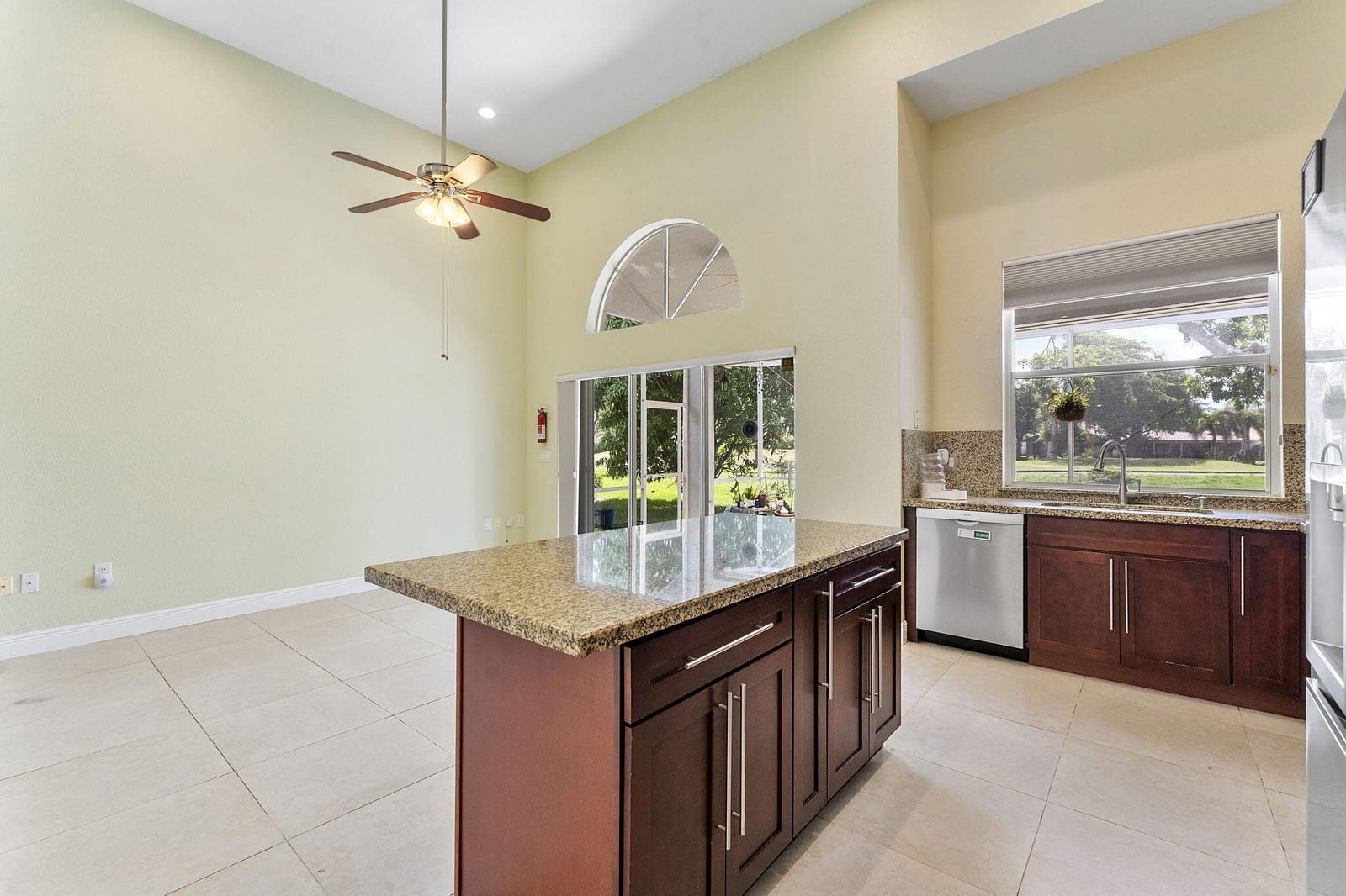 7793 Highlands Cir — photo 11