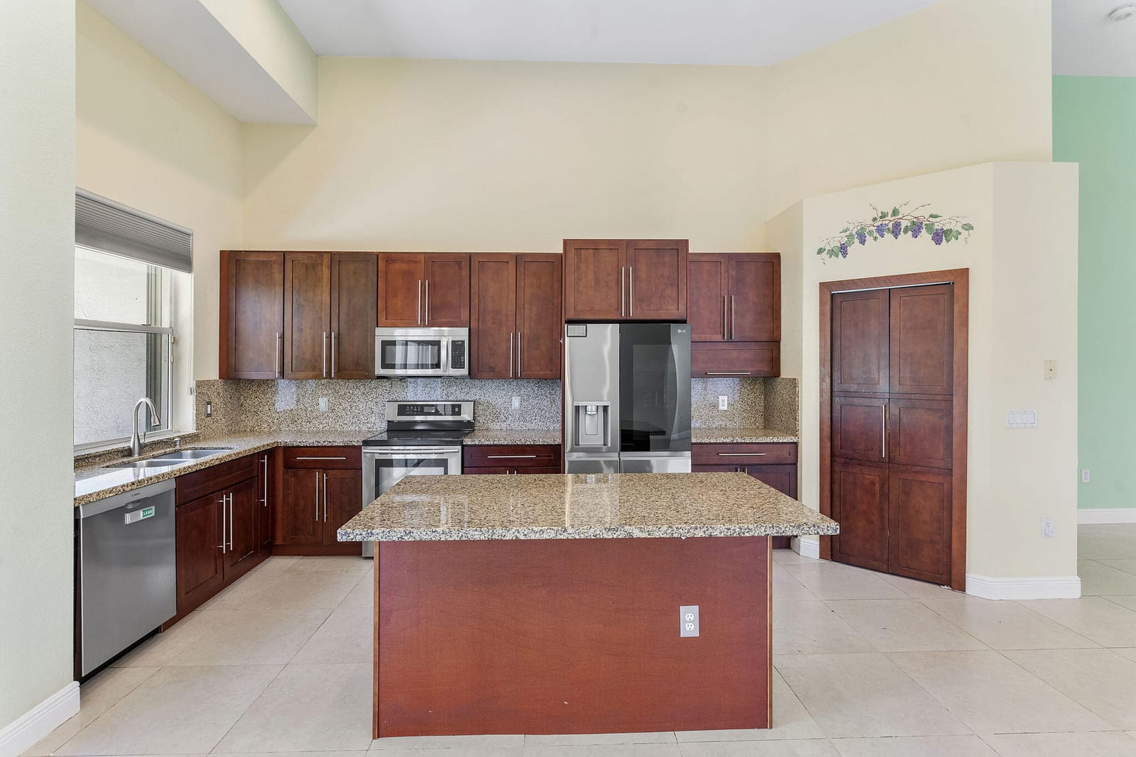 7793 Highlands Cir, Margate, FL 33063 photo 13
