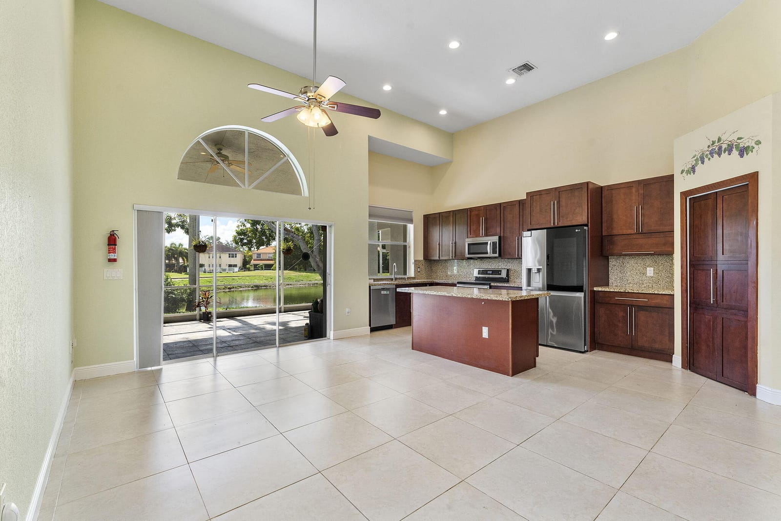 7793 Highlands Cir — photo 9