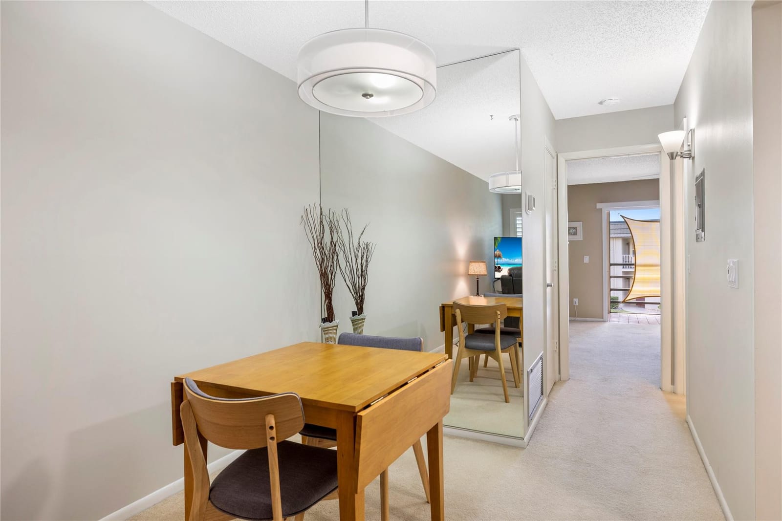 27 Vista Gardens Trail 204 — photo 4