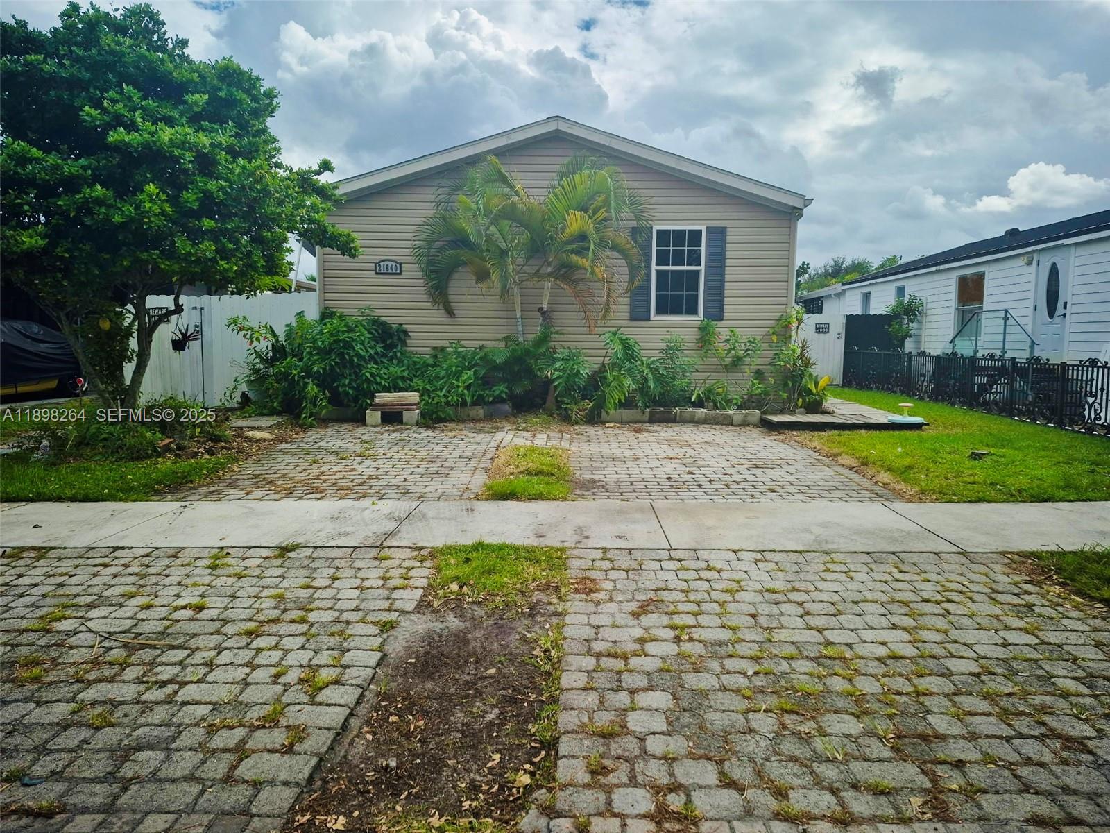21640 NW 3rd Place, Pembroke Pines, FL 33029, Pembroke Pines