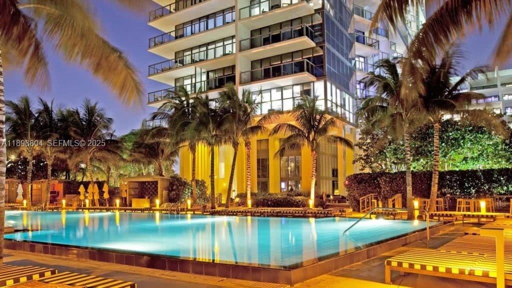 2201 Collins Avenue 626 — photo 11