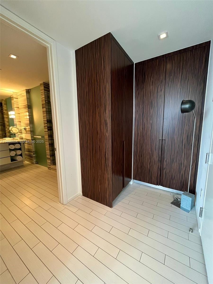 2201 Collins Avenue 626 — photo 6