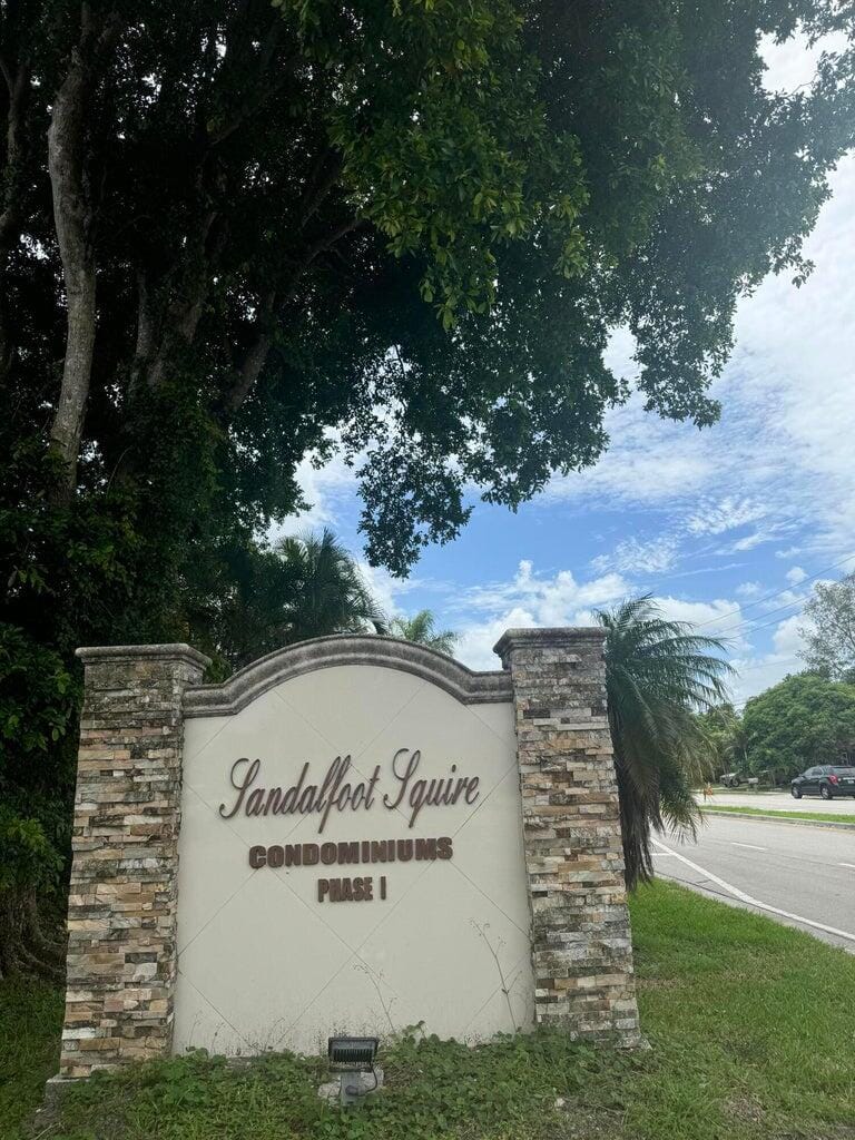 2 bedroom home for sale at 9272 3rd, Boca Raton, FL 33428 — $245,000