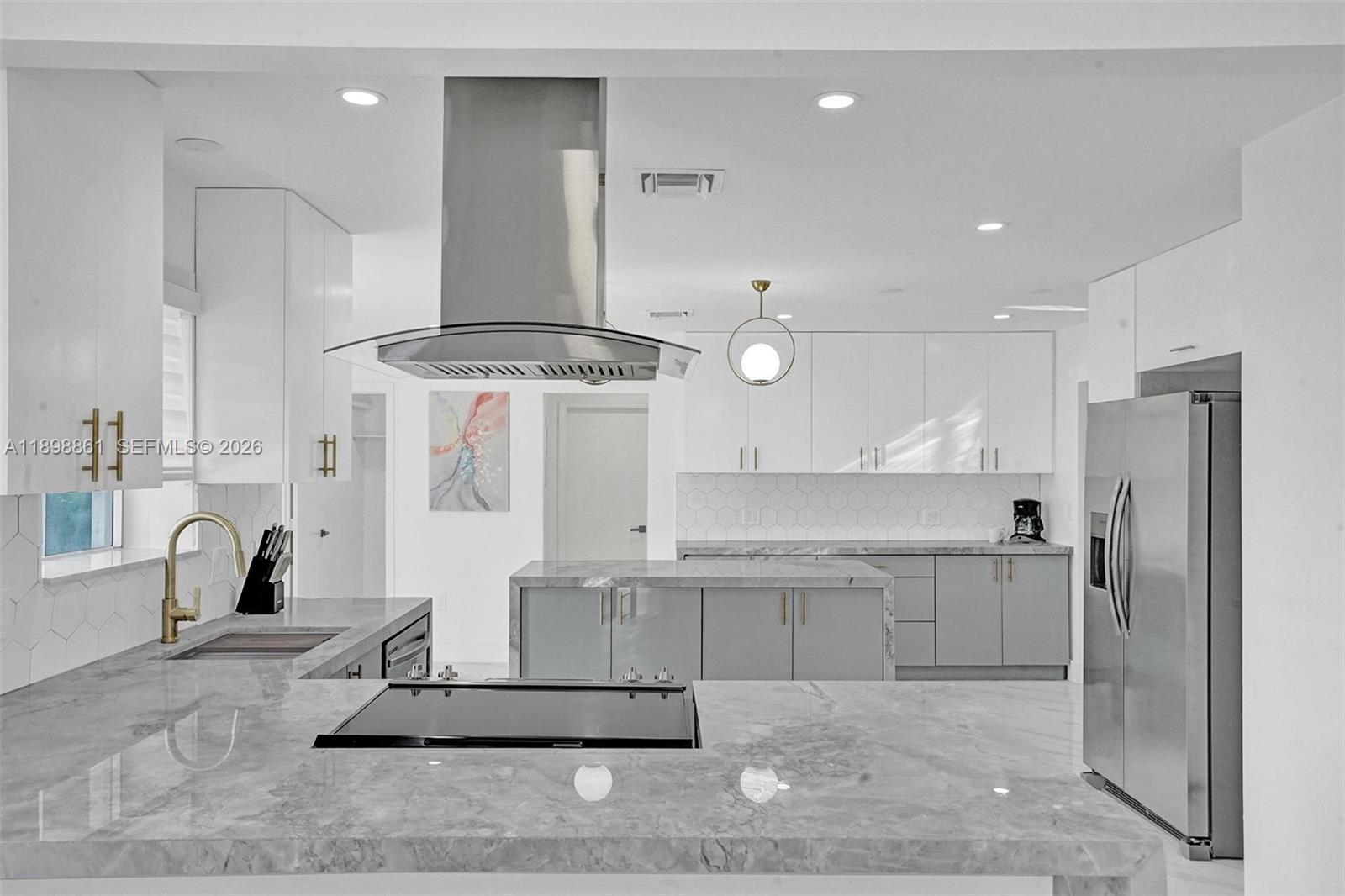 725 Harrison Street — photo 12