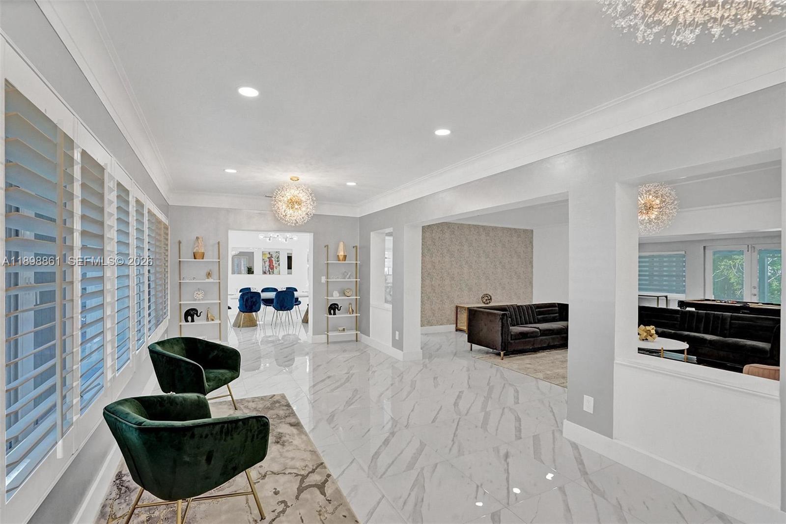 725 Harrison Street — photo 8