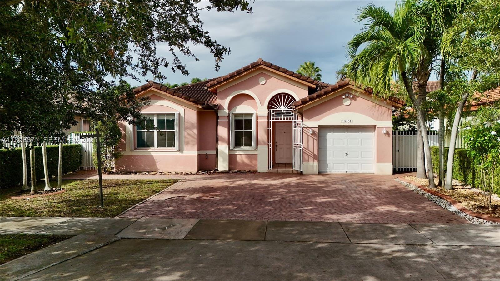15451 SW 22nd Terrace, Miami, FL 33185 photo 2